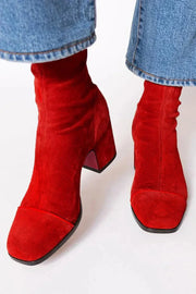 Ava Stiefel