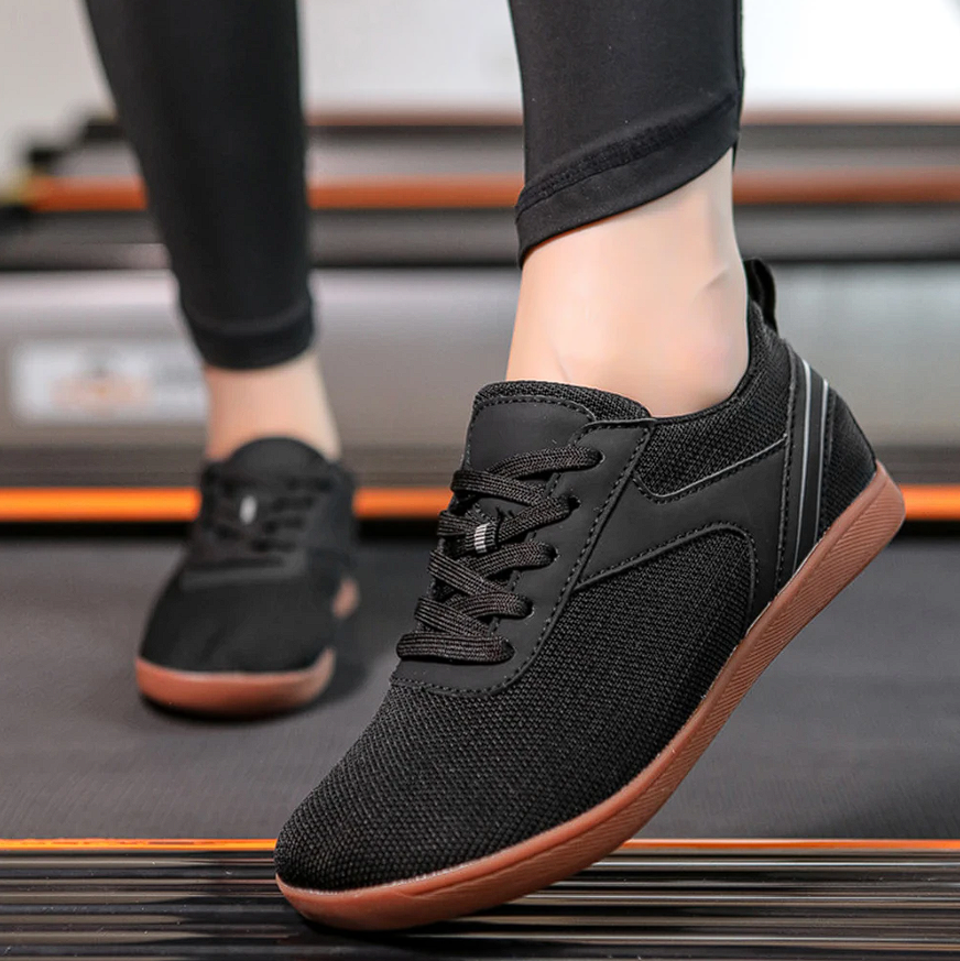 Schuhe mit Schnürung