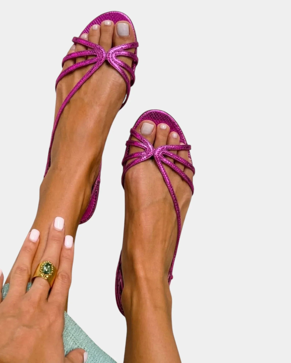 Isara Sandalen