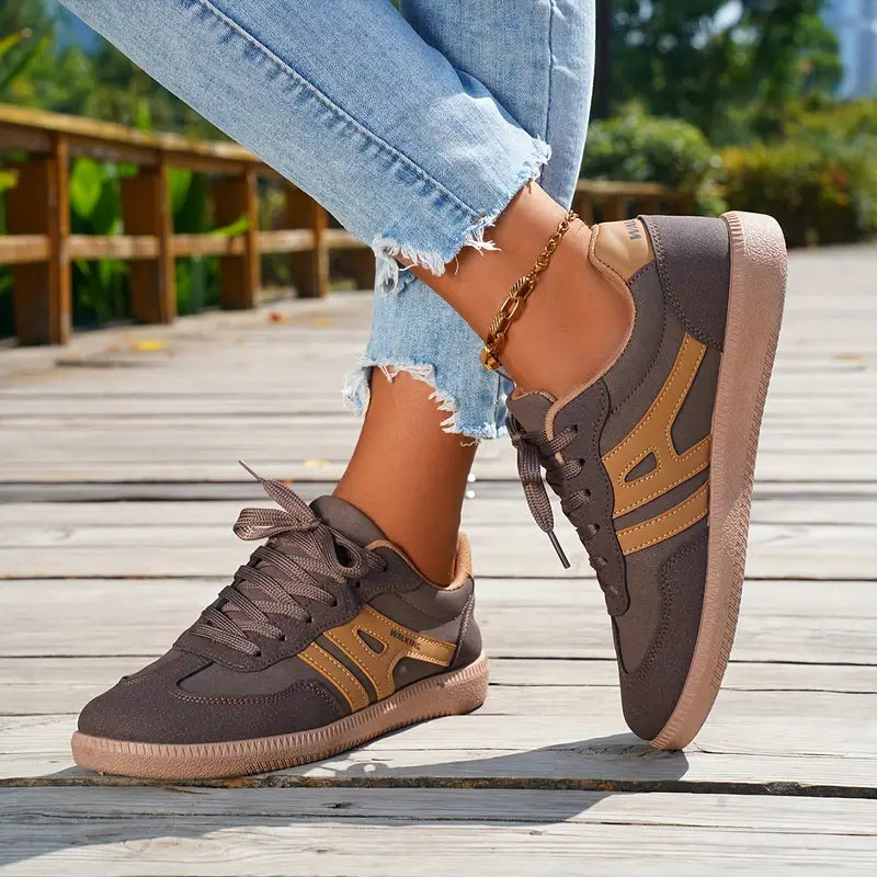 Sneaker