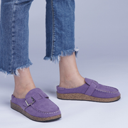 Clogs mit Schnalle