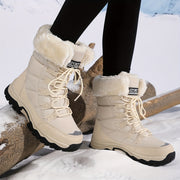 Stiefel mit Schnürung