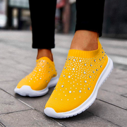 Sneaker mit Glitzerdetails