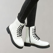 Stiefel mit Reißverschluss
