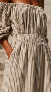 Malin| Luftiges Maxikleid mit langen Ärmeln