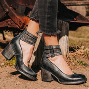 Pumps im Retro-Look