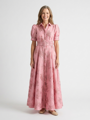 Xanthea | Kurzärmeliges, tailliertes, floral strukturiertes Maxi-Hemdkleid