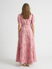 Xanthea | Kurzärmeliges, tailliertes, floral strukturiertes Maxi-Hemdkleid