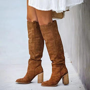 Hohe Stiefel