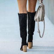 Hohe Stiefel