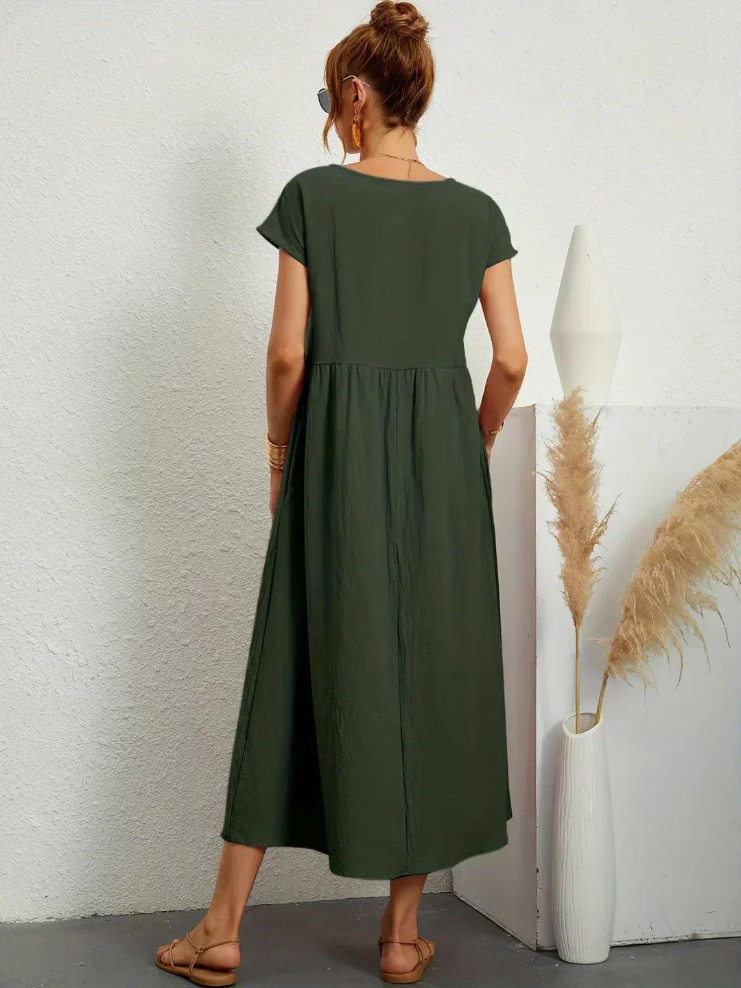 Gabrielle | Zeitlos elegantes Midikleid