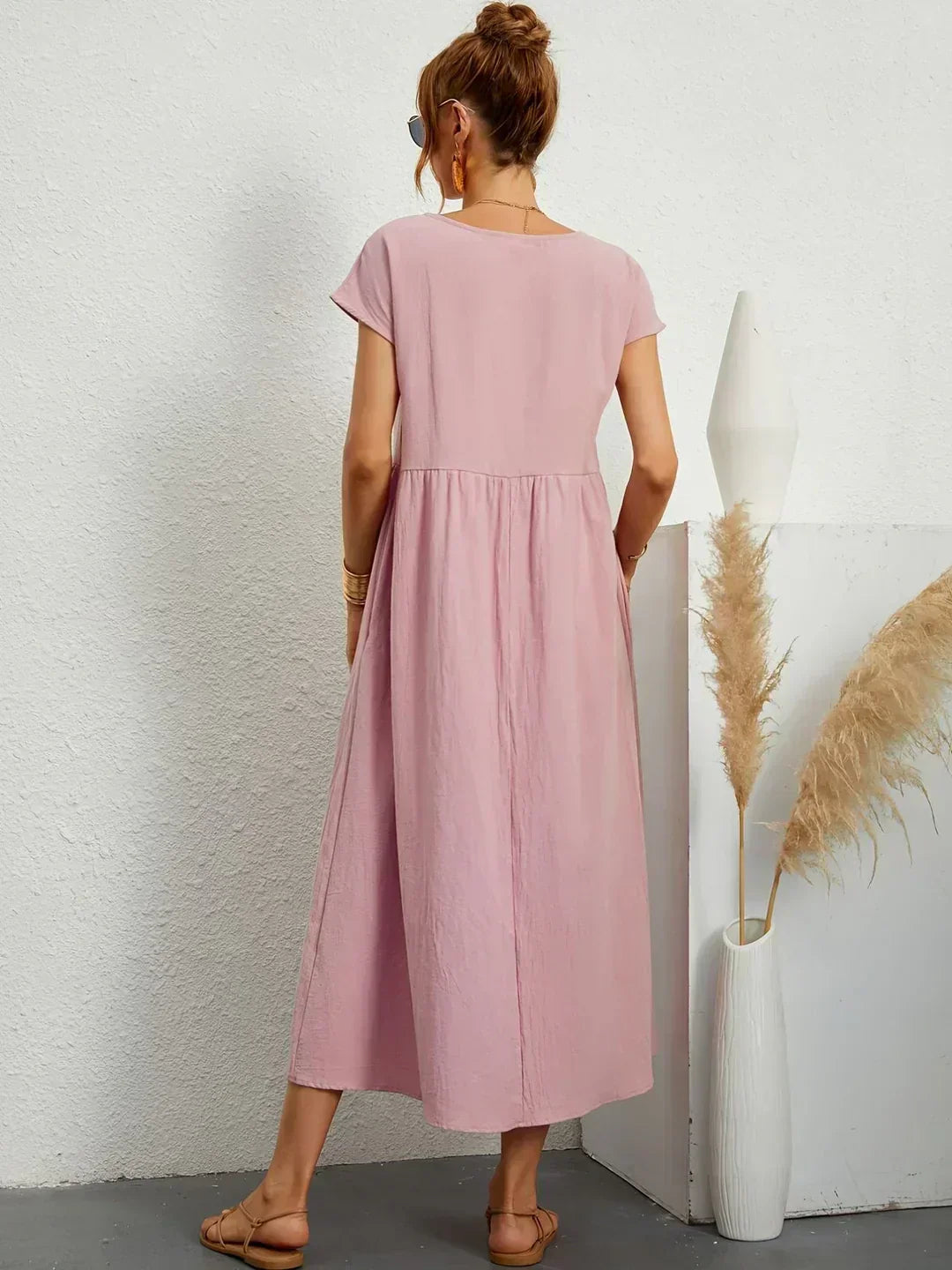 Gabrielle | Zeitlos elegantes Midikleid
