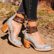 Pumps im Retro-Look