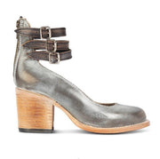 Pumps im Retro-Look
