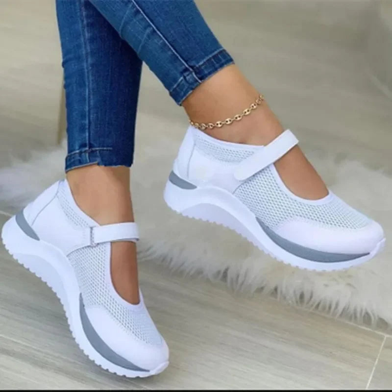 Sneaker