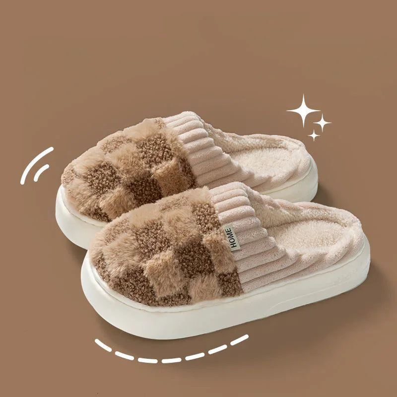 Slipper mit Karomuster
