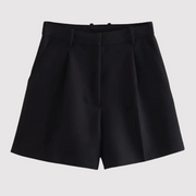 Frieda | Elegante Faltenshorts
