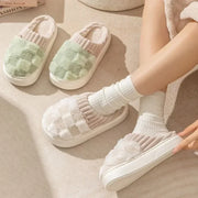Slipper mit Karomuster