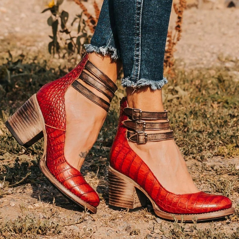 Pumps im Retro-Look