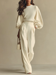 Sophie Rippstrick Crew-Neck-Top und hochtaillierte weite Hose