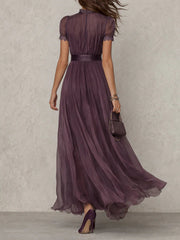 Flavia | Langes lila Kleid mit Schlüssel-Ausschnitt