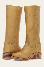 Stiefel mit Blockabsatz