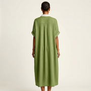 Kamira | Maxikleid mit Kontrastkragen und Knopfleiste in Kurzarm