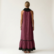 Mayline | Ärmelloses Maxikleid mit Rüschenausschnitt und Kontrastbesatz