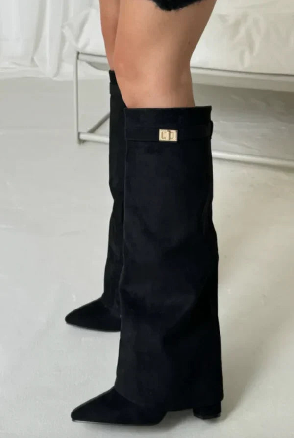 Kniehohe Stiefel