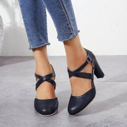 Pumps mit Kreuzriemen