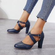 Pumps mit Kreuzriemen