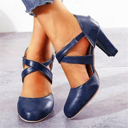 Pumps mit Kreuzriemen