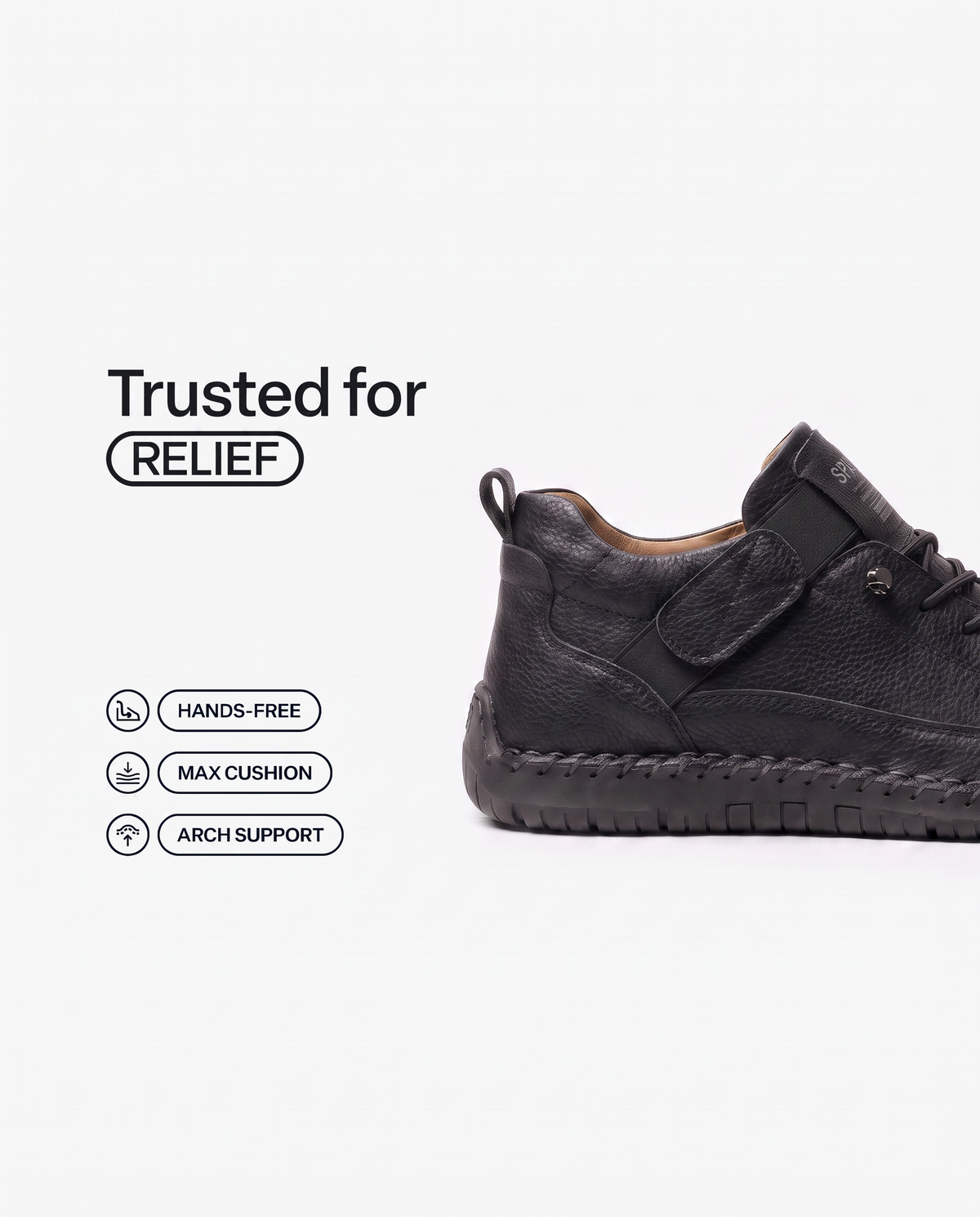 Sneaker mit Schnürung