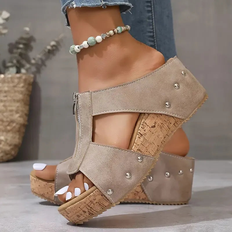 Gigi | Stylische Keilsandale mit Komfort-Sohle