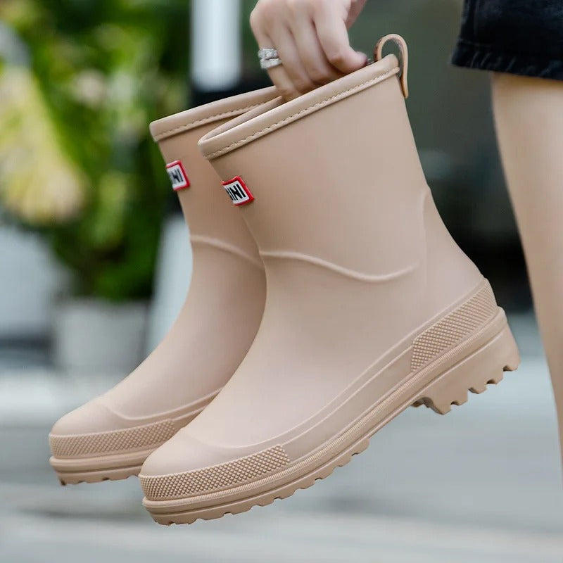 Halbhohe Stiefel
