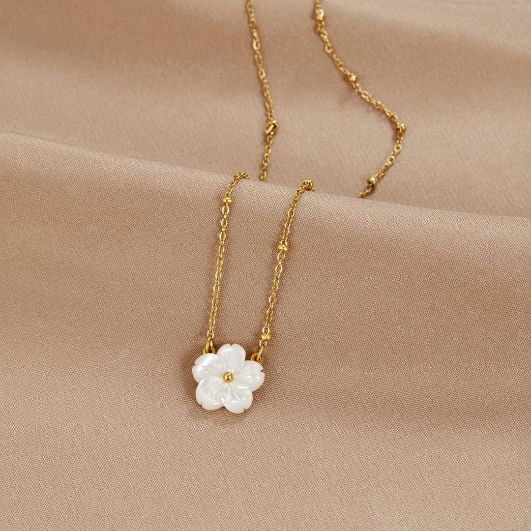 Laure Halskette mit Blumenmuster